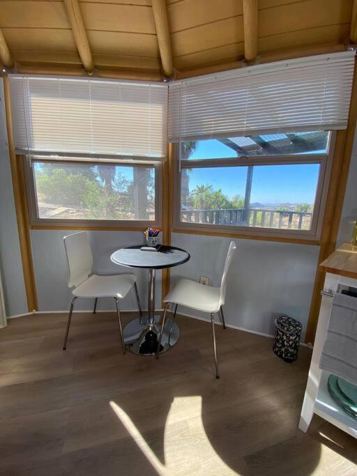 Valley CenterGlamping-Sky Dome Yurt-Tiny House-2 By Lavenders Field别墅 外观 照片
