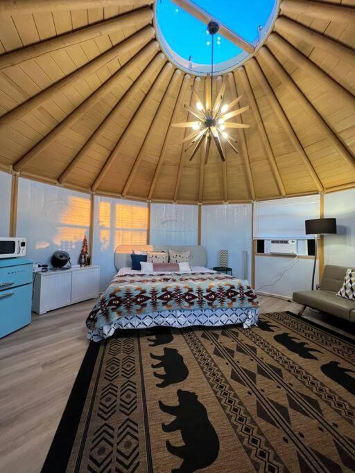 Valley CenterGlamping-Sky Dome Yurt-Tiny House-2 By Lavenders Field别墅 外观 照片
